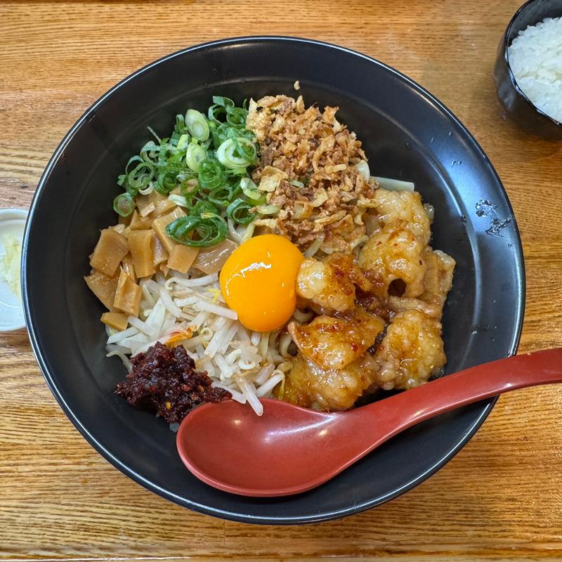 賢蔵スタホルまぜそば(賢蔵辣麺 香里店)