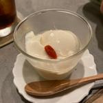 豆乳杏仁豆腐