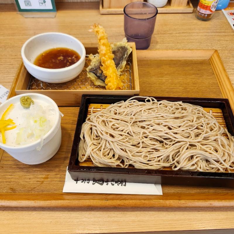 海老天ざるそば(生そば 中村麺兵衛 沖縄県庁前店)