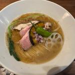鶏と秋刀魚節白湯ラーメン