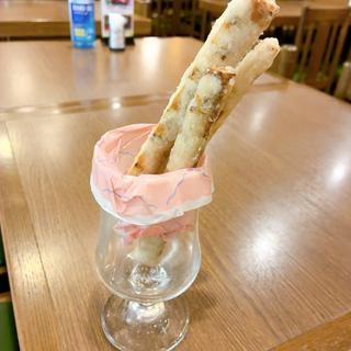 ゴボウの唐揚げ(羽前そば道場 極 シャレオ店 （きわめ）)