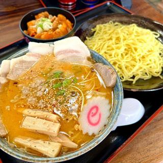 味噌つけ麺 鶏皮焼肉丼(のむぎ )