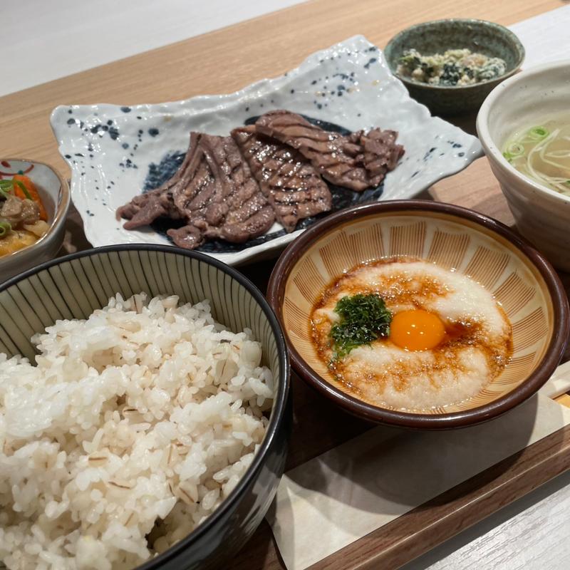 仙台牛たん定食(三代目 文治 阪急三番街店)