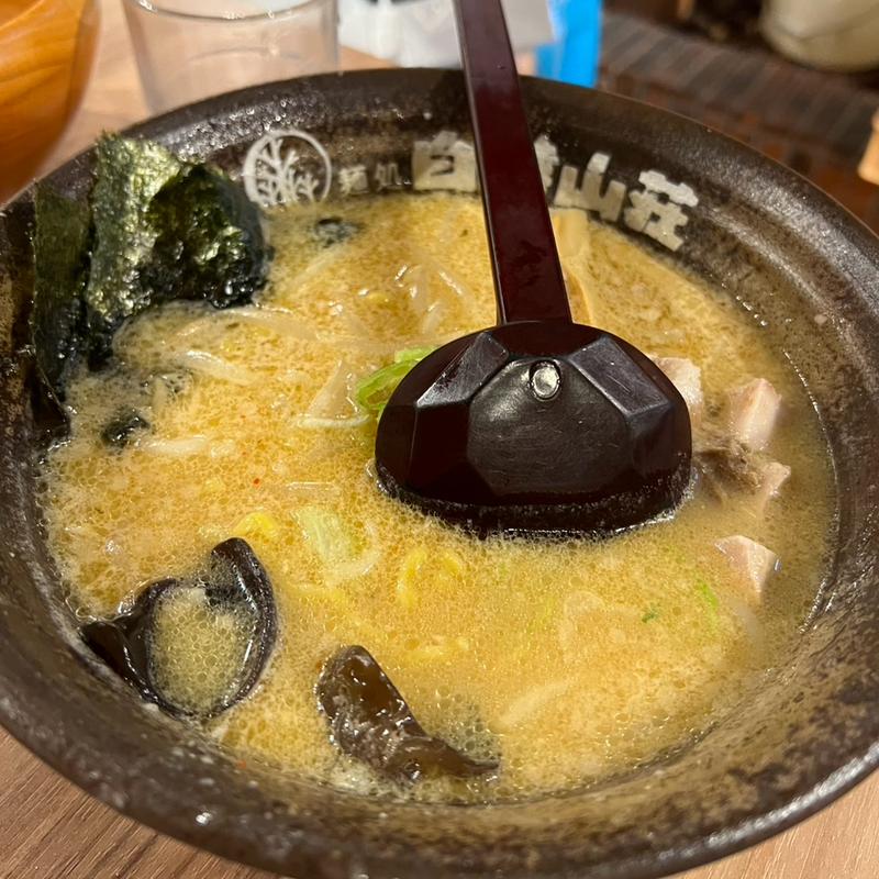 味噌らーめん(麺処 白樺山荘 新千歳空港店)