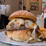 マッシュルームチーズバーガー