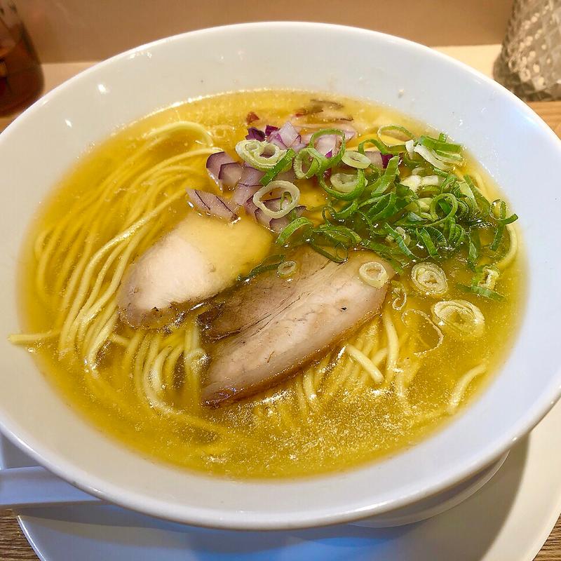 親鷄チー油の塩そば(チャーシュー麺専門店中華そばピース)