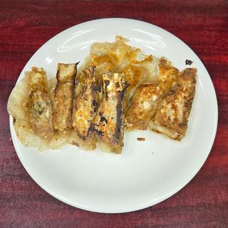 焼ギョーザ(中華料理 上海)
