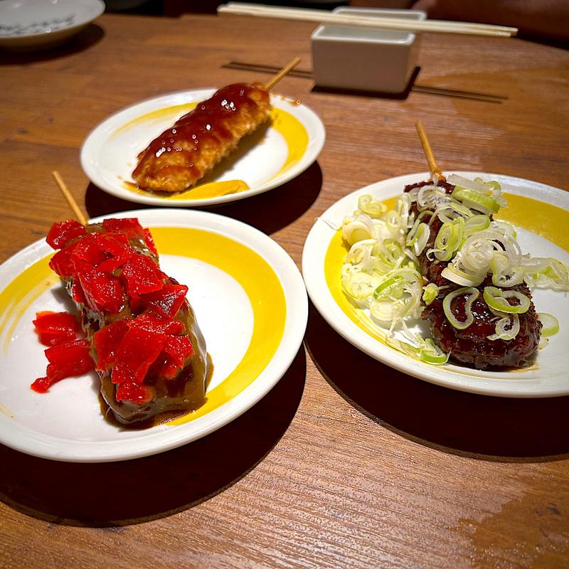 ソース豚串カツ、味噌豚串カツ、元祖カレー豚串カツ(新時代 名駅笹島店)