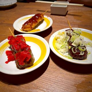 ソース豚串カツ、味噌豚串カツ、元祖カレー豚串カツ(新時代 名駅笹島店)