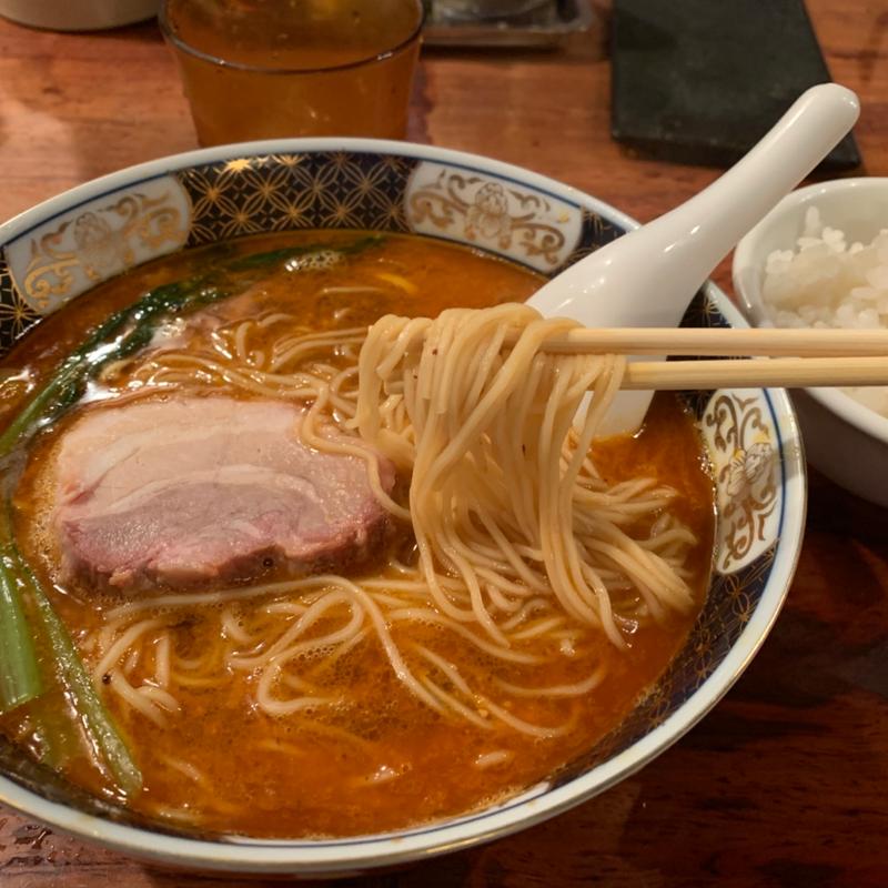 だんだん麺中辛麺カタ(はしご 本店)