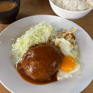 黒毛和牛のハンバーグ(洋食 UCHOUTEN)