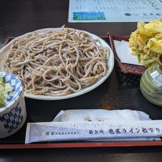 かき揚げそば（大盛)(そば処 芭蕉庵)