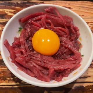 ユッケ(巨牛荘 石原本店)