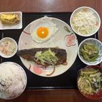 Bランチ 鯖の照り焼き定食