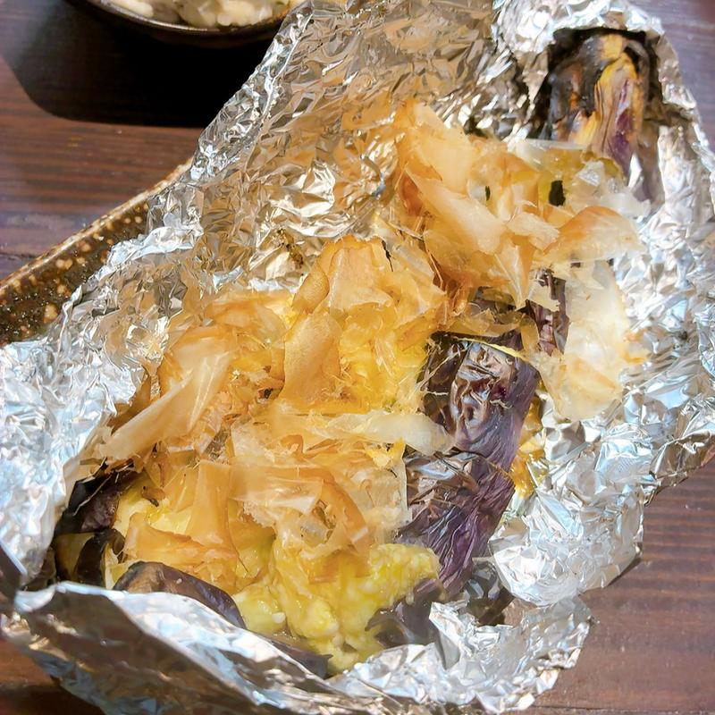 長茄子のホイル炭火焼き(炭火焼き鳥 すみすみ 本店)