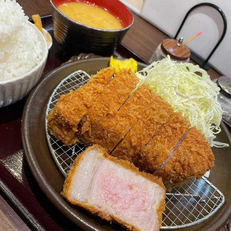 極厚ロースかつ定食(肉屋食堂たけうち 蕨店)