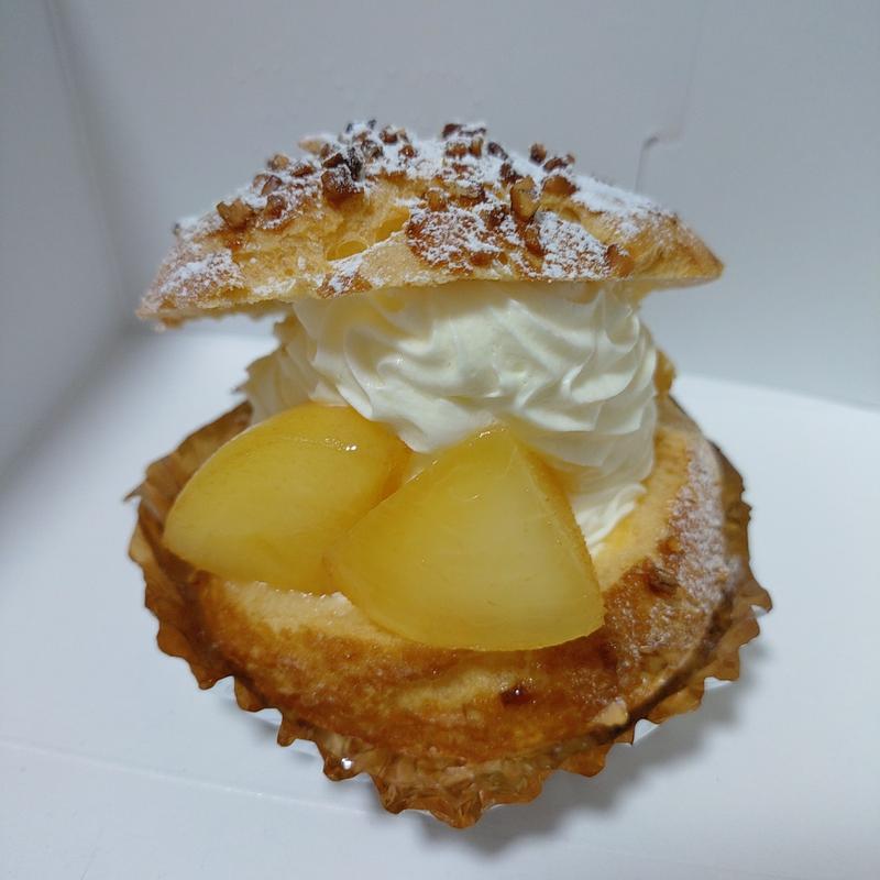 桃シュー(お菓子のことぶきや)