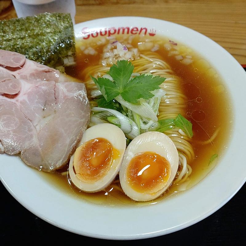 鶏醤油らぁ麺 味玉入り(Soupmen)