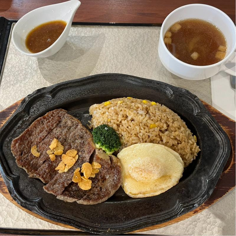 鉄板ビーフガーリックライス(大厚木カントリークラブ)