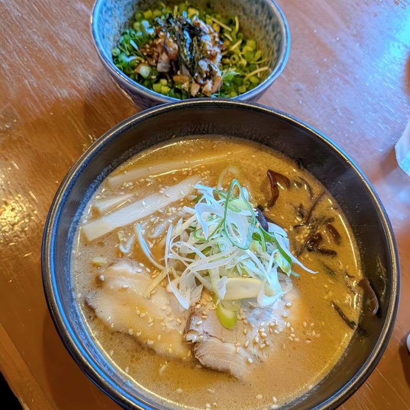 焙煎ごまみそらーめん(吉山商店 発寒店)