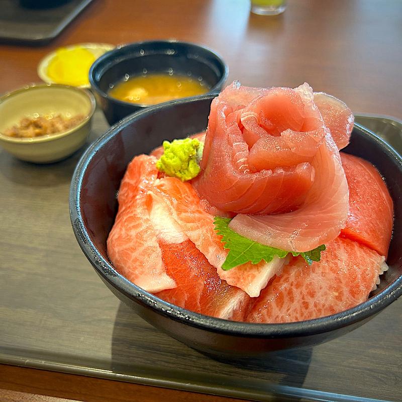 本まぐろ大トロ丼(まぐろレストラン 稲沢店)