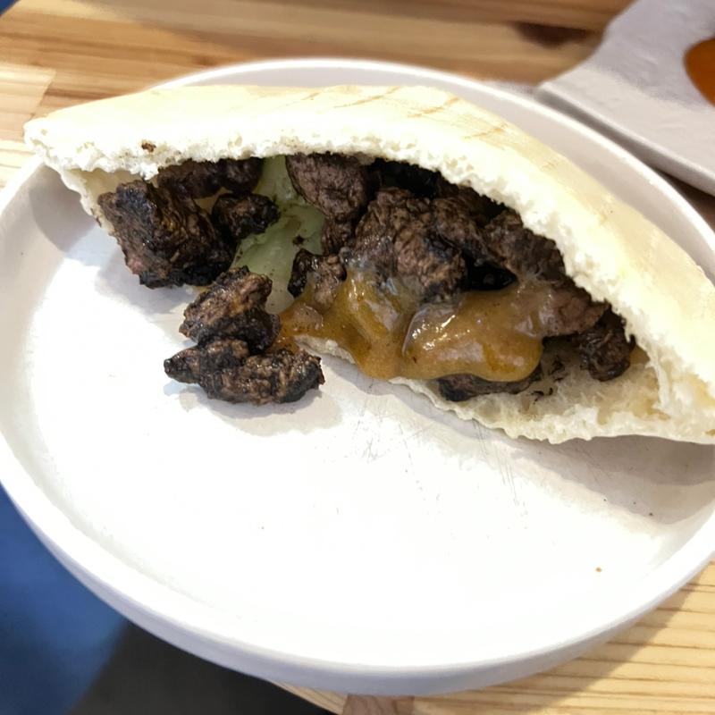 ティッカローストビーフサンド(バーレーンパビリオン カフェ)