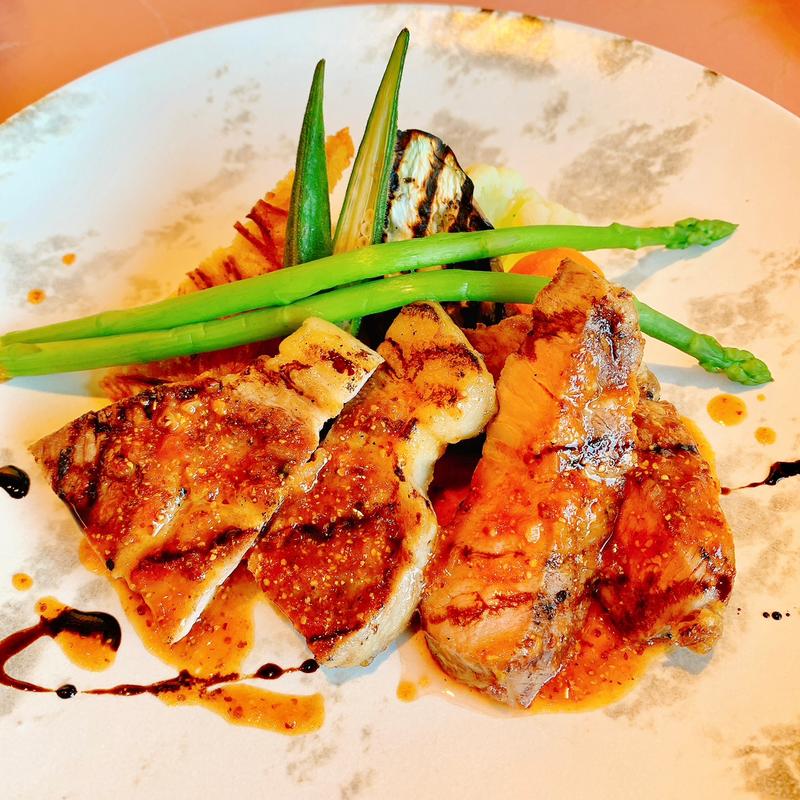 越乃黄金豚のグリル粒マスタードソース(フレンチ食堂 ブラッスリーポー （Brasserie Porc）)