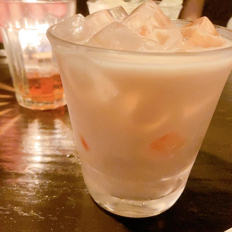 いちごミルクのカクテル(bakuro COMMON バクロ コモン)