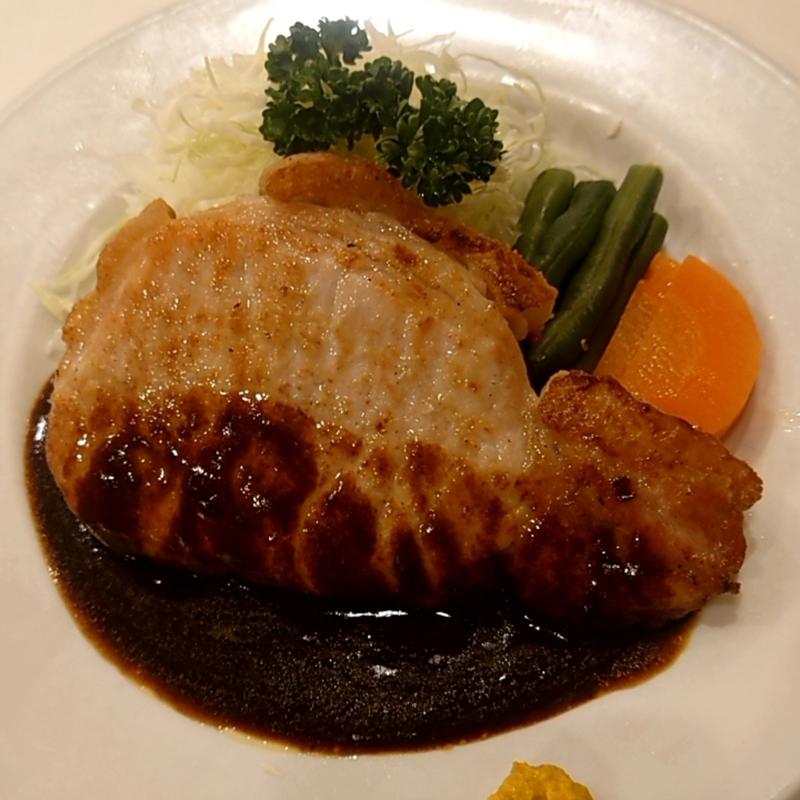 ポークソテー(レストラン桂)