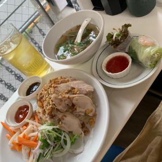 チキンライスセット(Bánh Mì Tokyo)