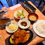ジャンボ唐揚げ＋カニクリームコロッケ＋サラスパ
