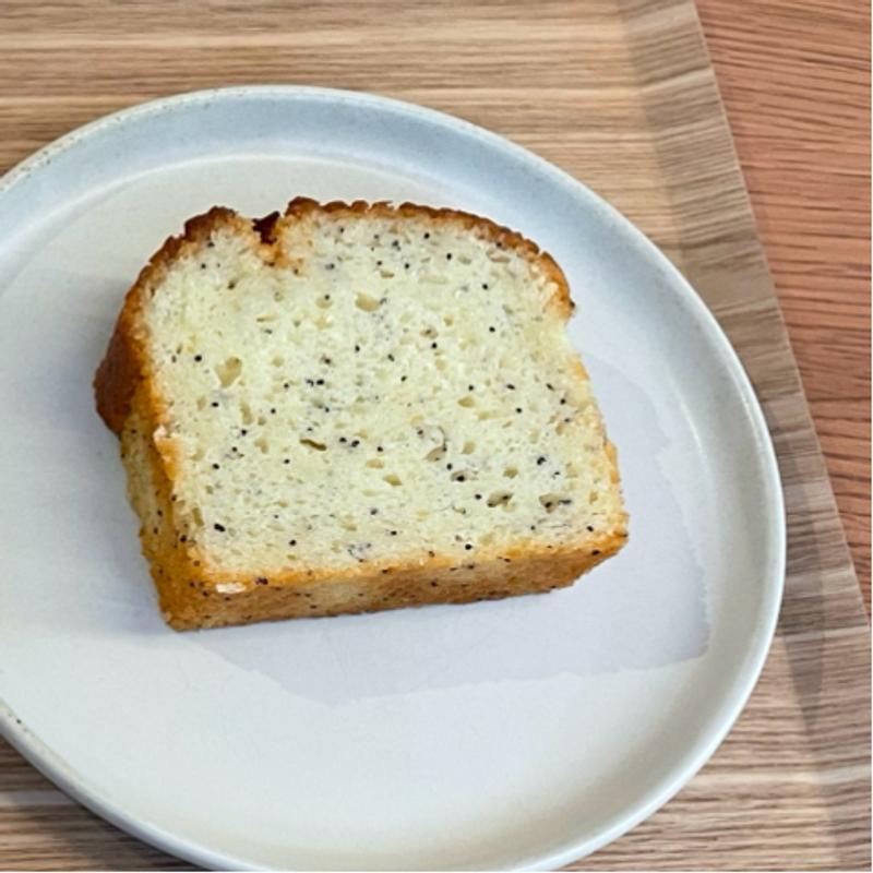 レモンポピーシードパウンドケーキ(ブルーボトルコーヒー 心斎橋カフェ)