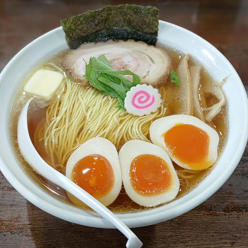 ラーメン 醤油 味玉 バター(麺や六八)