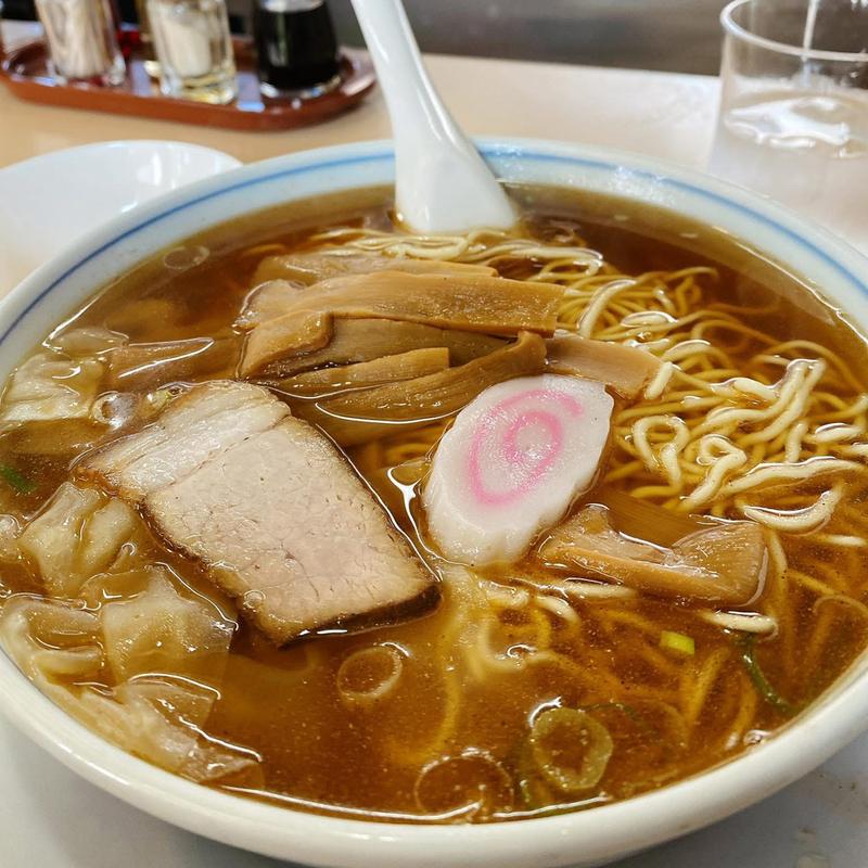 ワンタン麺 1.5玉(大勝軒 )