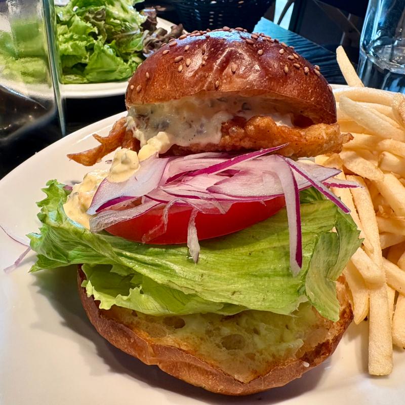 フィッシュバーガー(ブレッド＆タパス沢村 広尾店)