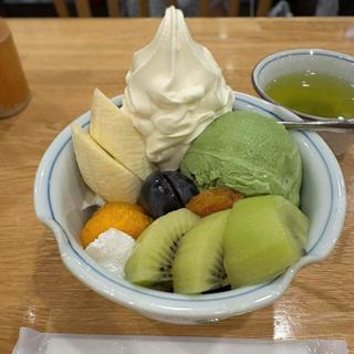 フルーツクリームあんみつ 抹茶アイス