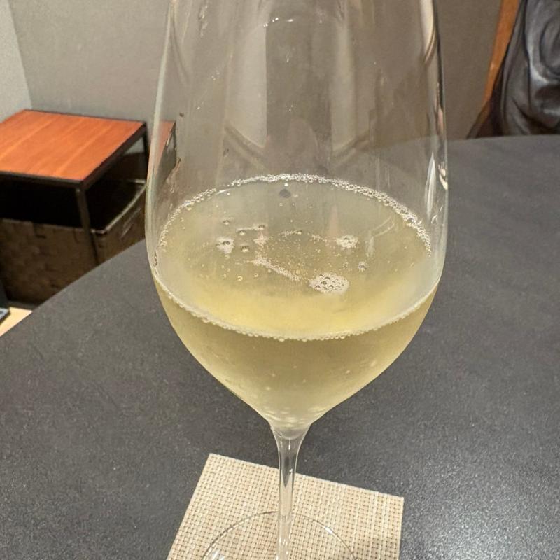 スパークリンクワイン(鮨　いつみ)