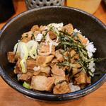 チャーシュー丼(横浜家系ラーメン銀家 伊勢佐木町店)