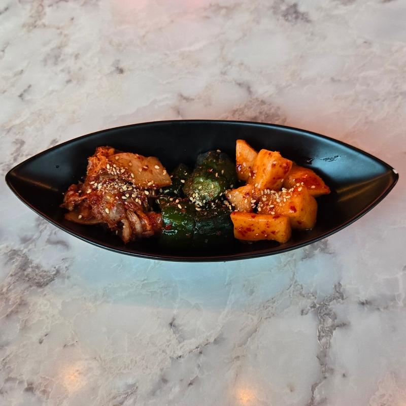 キムチ盛り(韓国料理 ハラペコ食堂 大阪 GEMSなんば店)