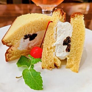 (横濱文明堂 伊勢佐木町一丁目店 + 文明堂茶館ル・カフェ)