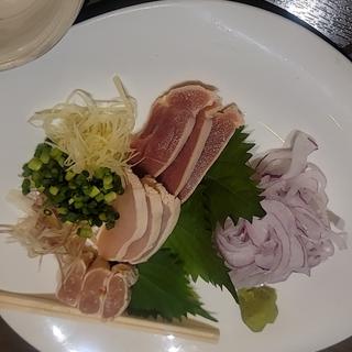 鳥刺し三種盛り(日向 新橋店)