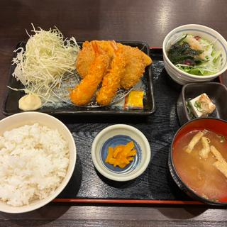 ミックスフライ定食