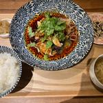 よだれ鶏ランチ(中国菜厨 エスサワダ 新丸ビル店)