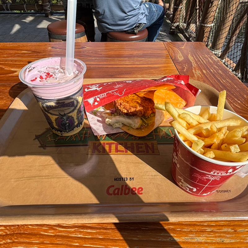 おにぎりサンド(牛カルビ)(キャンプ・ウッドチャック・キッチン)