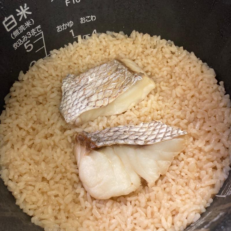 明石産真鯛の炊き込みご飯(緒方 （おがた）)