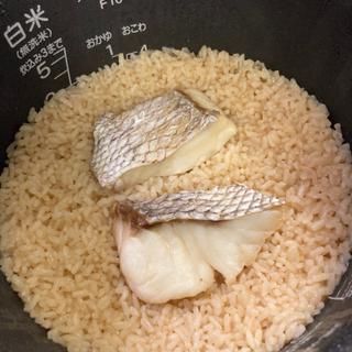 明石産真鯛の炊き込みご飯