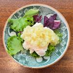 蒸し鶏サラダ