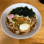 わかめうどん　ゆで玉子