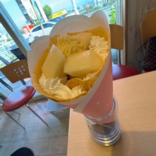 洋梨クレープ(ﾊﾟﾌｪとｸﾚｰﾌﾟのお店 ぶどうの木)