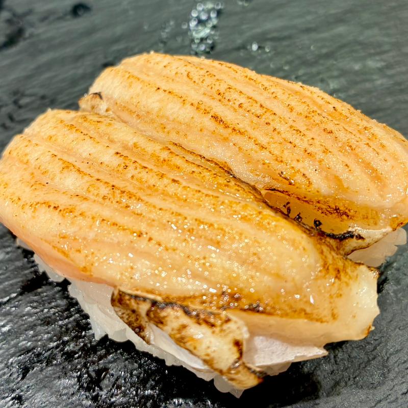 とろサーモン（炙り）2貫(魚がし日本一 京都ポルタ亰店)